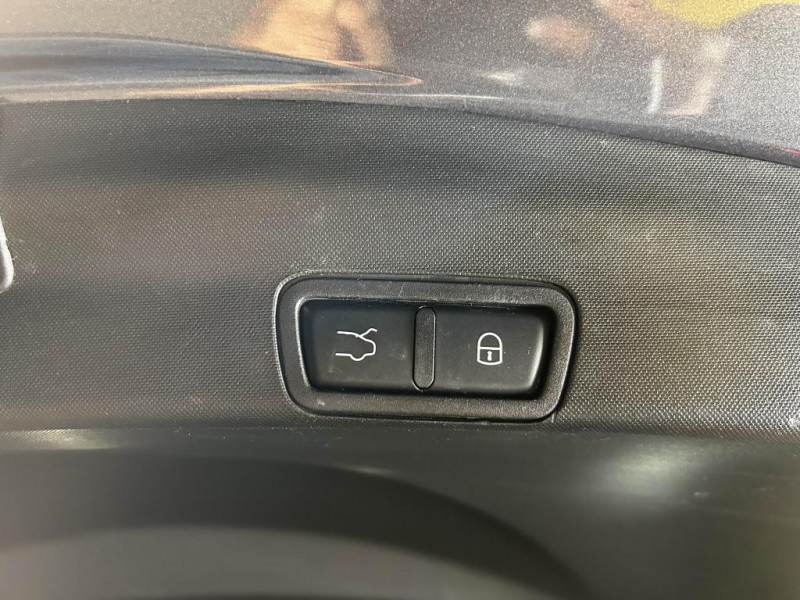 Photo 11 de l'offre de ALFA ROMEO STELVIO 2.2 DIESEL 210  Q4 SUPER AT8 à 26990€ chez MKP Distribution