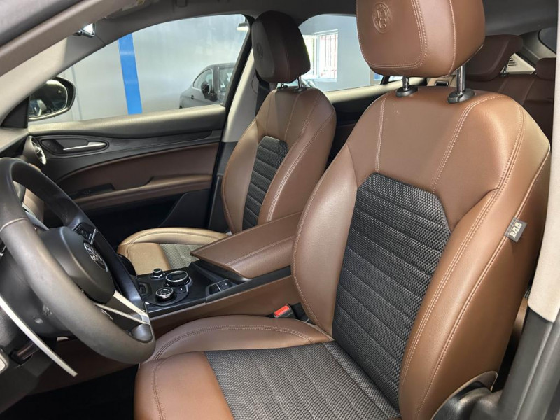 Photo 26 de l'offre de ALFA ROMEO STELVIO 2.2 DIESEL 210  Q4 SUPER AT8 à 26990€ chez MKP Distribution