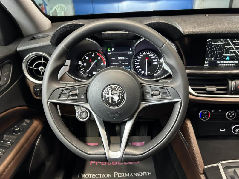 Photo 15 de l'offre de ALFA ROMEO STELVIO 2.2 DIESEL 210  Q4 SUPER AT8 à 26990€ chez MKP Distribution