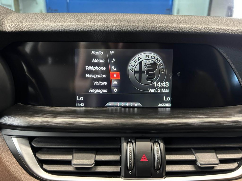 Photo 22 de l'offre de ALFA ROMEO STELVIO 2.2 DIESEL 210  Q4 SUPER AT8 à 26990€ chez MKP Distribution