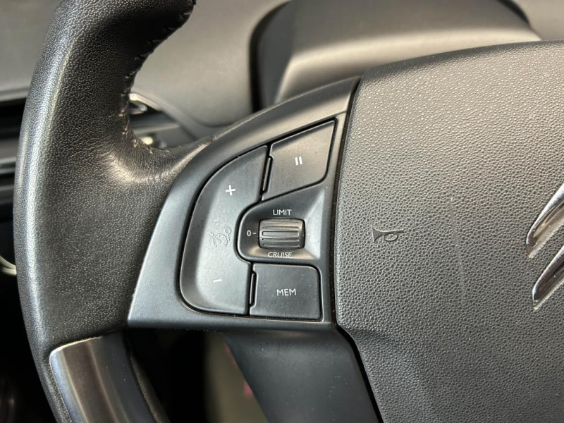 Photo 13 de l'offre de CITROEN C4 PICASSO 1.6 VTi 120 Feel BVM à 8490€ chez MKP Distribution