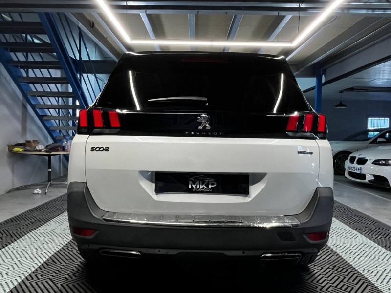 Photo 4 de l'offre de PEUGEOT 5008 1.5 BlueHDi 130 GT Line BVA 7PL à 19490€ chez MKP Distribution