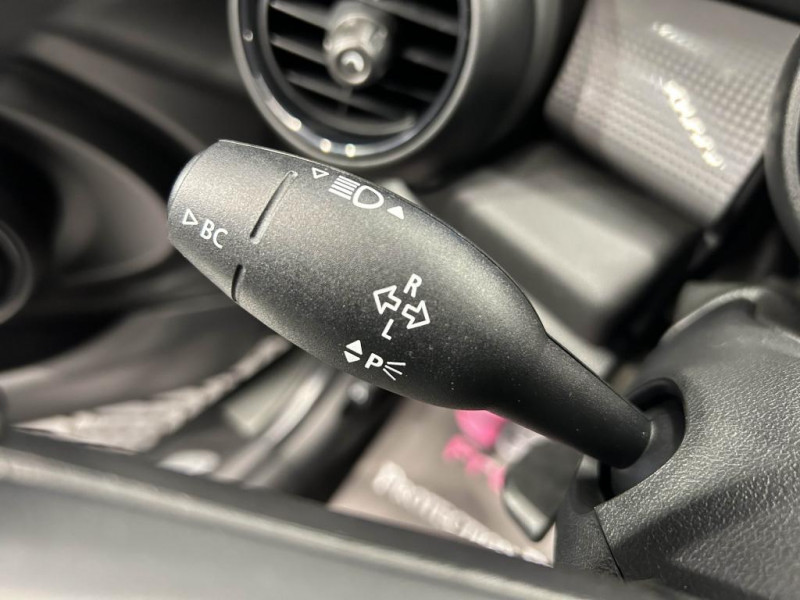 Photo 15 de l'offre de MINI COOPER  1.5 D 116 Edition Blackfriars BVM à 14490€ chez MKP Distribution