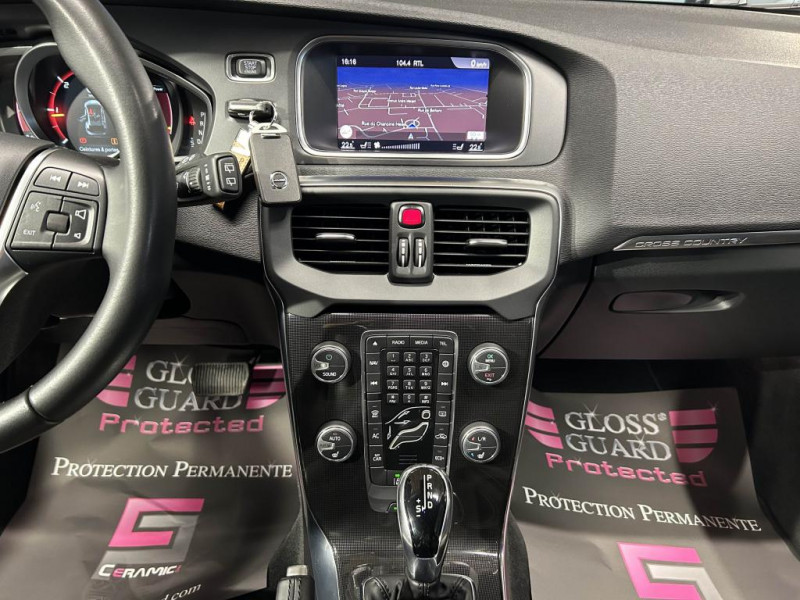 Photo 18 de l'offre de VOLVO V40 CROSS COUNTRY D2  2.0 120  Geartronic Cross Country Oversta Edition à 16490€ chez MKP Distribution