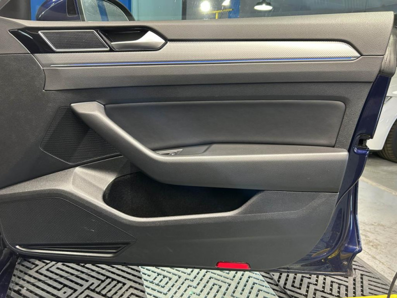 Photo 50 de l'offre de VOLKSWAGEN ARTEON  1.5 TSI 150 DSG7 R-line à 22990€ chez MKP Distribution