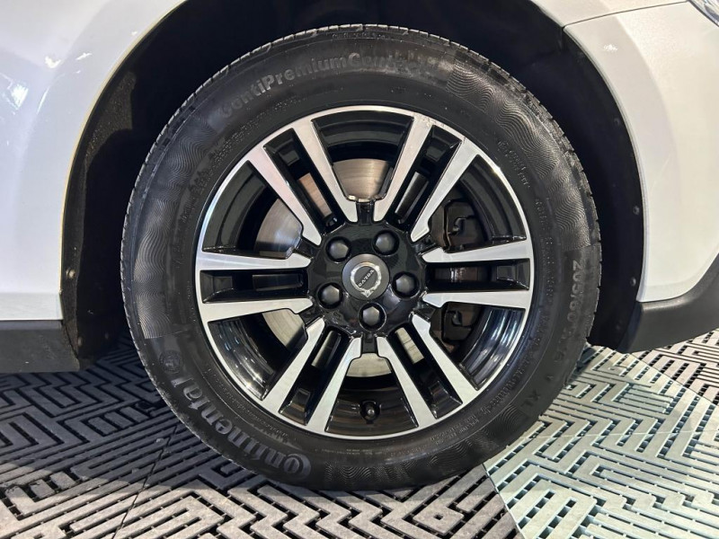 Photo 50 de l'offre de VOLVO V40 CROSS COUNTRY D2  2.0 120  Geartronic Cross Country Oversta Edition à 16490€ chez MKP Distribution