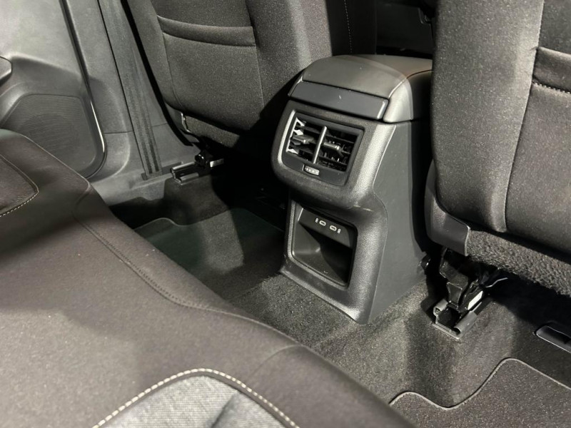 Photo 39 de l'offre de SEAT ATECA (2) 1.5 TSI 150 Style BVM à 19990€ chez MKP Distribution