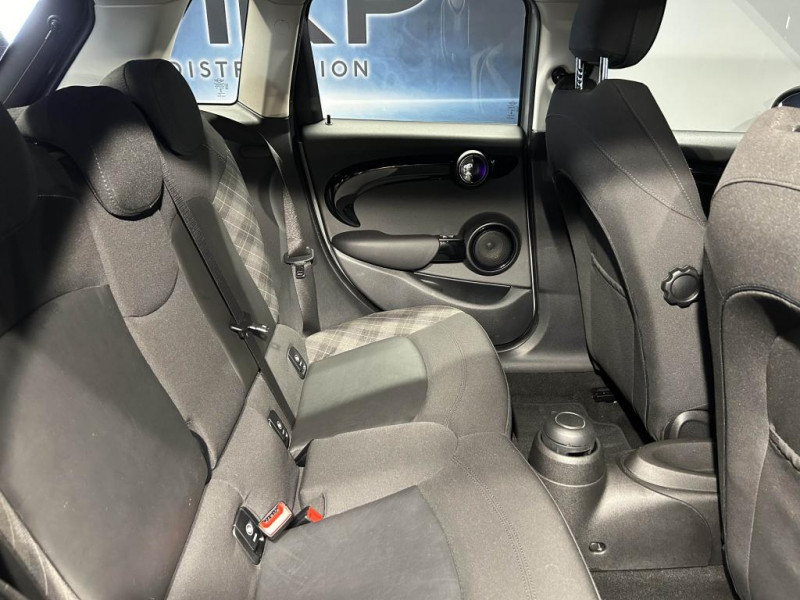 Photo 34 de l'offre de MINI COOPER 1.5 136 Finition Red Hot Chili BVM à 14990€ chez MKP Distribution