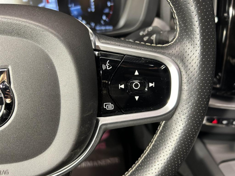 Photo 16 de l'offre de VOLVO XC60  D4 AdBlue 2.0 190  R-Design Geartronic à 29990€ chez MKP Distribution