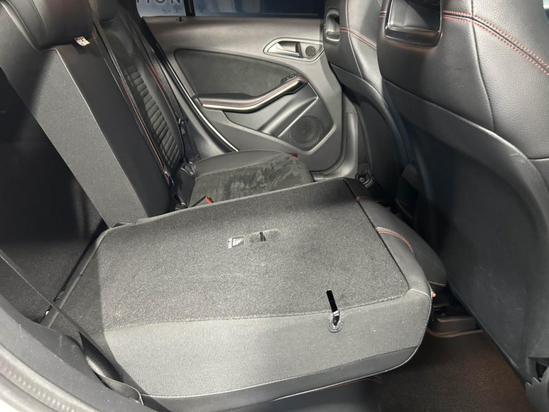 Photo 34 de l'offre de MERCEDES-BENZ CLASSE CLA SHOOTING BRAKE 200d 2.1 136 7G-DCT Fascination à 21490€ chez MKP Distribution