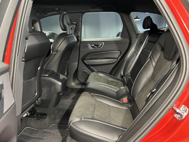 Photo 34 de l'offre de VOLVO XC60  D4 AdBlue 2.0 190  R-Design Geartronic à 29990€ chez MKP Distribution