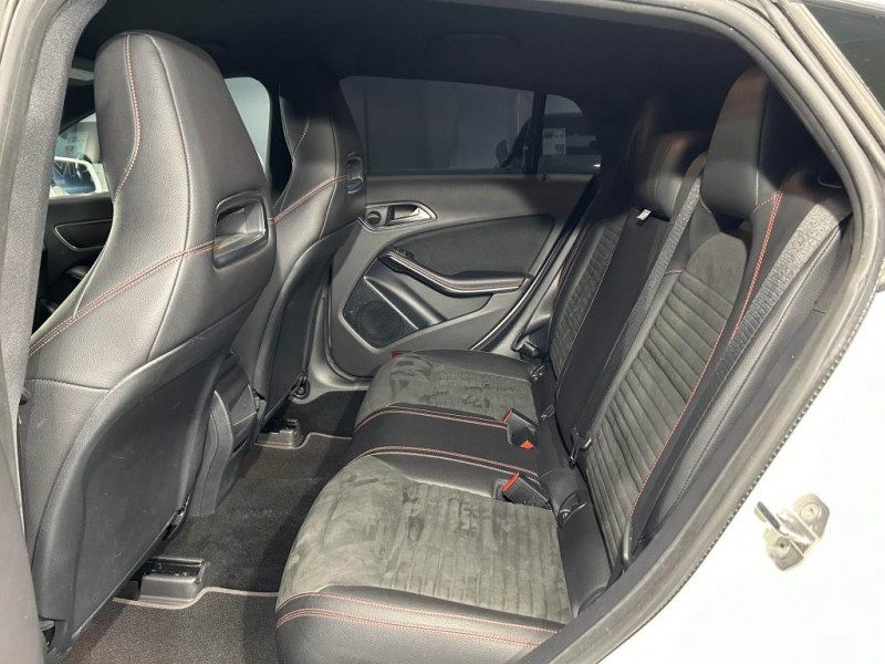 Photo 31 de l'offre de MERCEDES-BENZ CLASSE CLA SHOOTING BRAKE 200d 2.1 136 7G-DCT Fascination à 21490€ chez MKP Distribution