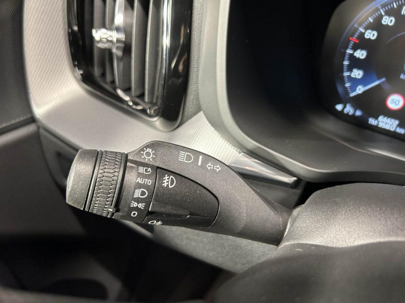 Photo 17 de l'offre de VOLVO XC60  D4 AdBlue 2.0 190  R-Design Geartronic à 29990€ chez MKP Distribution