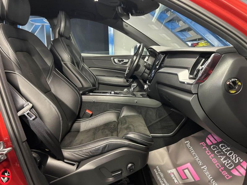 Photo 39 de l'offre de VOLVO XC60  D4 AdBlue 2.0 190  R-Design Geartronic à 29990€ chez MKP Distribution