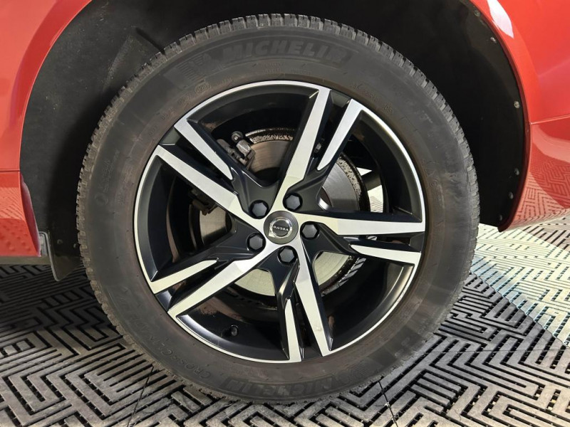 Photo 49 de l'offre de VOLVO XC60  D4 AdBlue 2.0 190  R-Design Geartronic à 29990€ chez MKP Distribution
