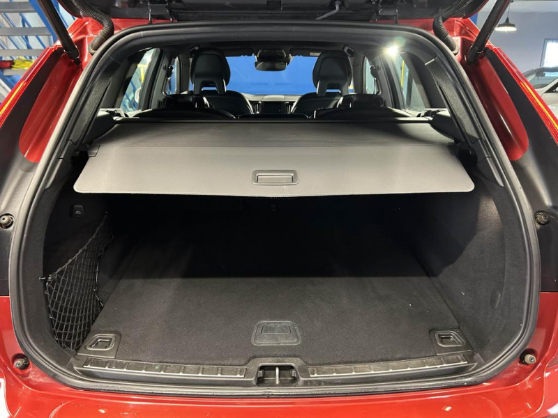Photo 9 de l'offre de VOLVO XC60  D4 AdBlue 2.0 190  R-Design Geartronic à 29990€ chez MKP Distribution