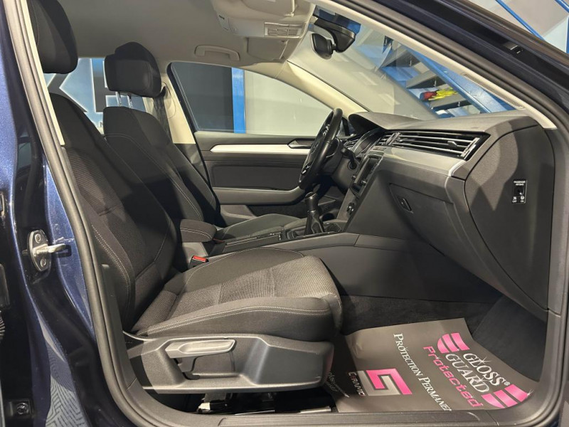 Photo 12 de l'offre de VOLKSWAGEN PASSAT 1.4 TSI 125 Confortline BVM à 14490€ chez MKP Distribution