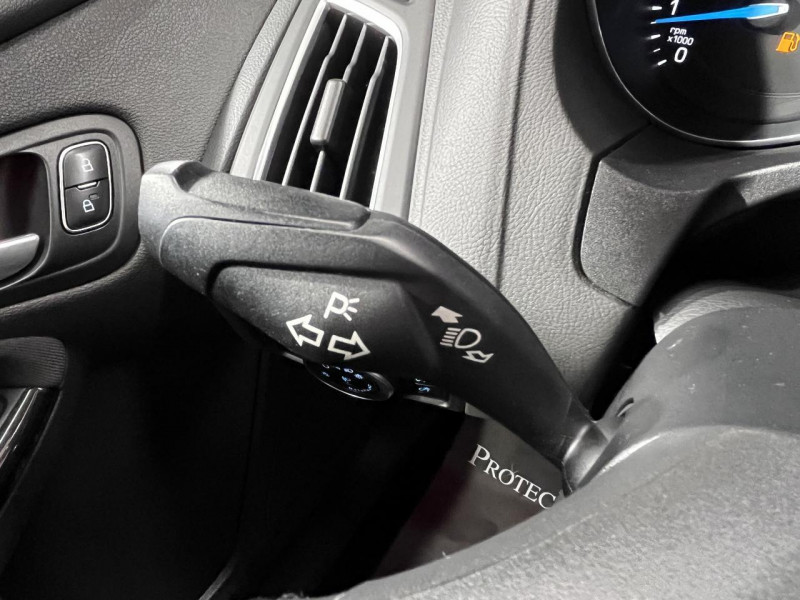Photo 15 de l'offre de FORD FOCUS 1.0 Ecoboost 125 Titanium BVM à 9490€ chez MKP Distribution
