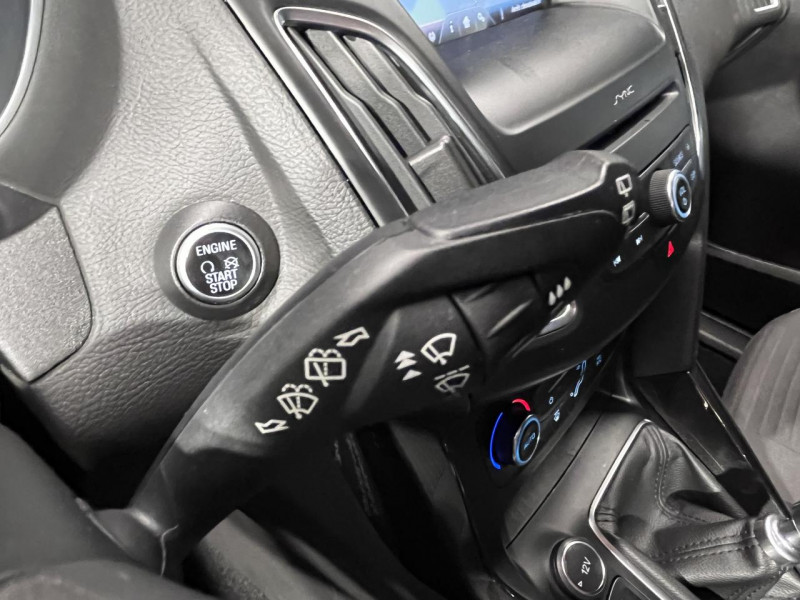 Photo 16 de l'offre de FORD FOCUS 1.0 Ecoboost 125 Titanium BVM à 9490€ chez MKP Distribution