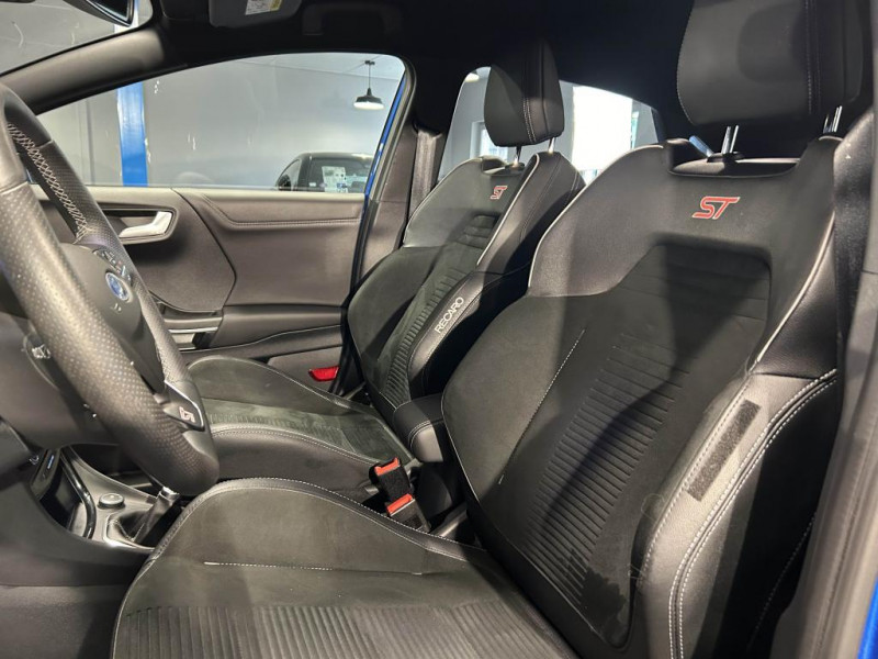 Photo 28 de l'offre de FORD PUMA  1.5 EcoBoost 200 ST BVM6  à 26490€ chez MKP Distribution