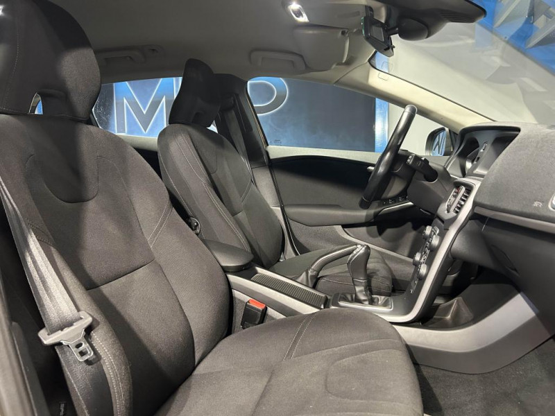 Photo 33 de l'offre de VOLVO V40  T3 1.6 150 Kinetic BVM à 11990€ chez MKP Distribution