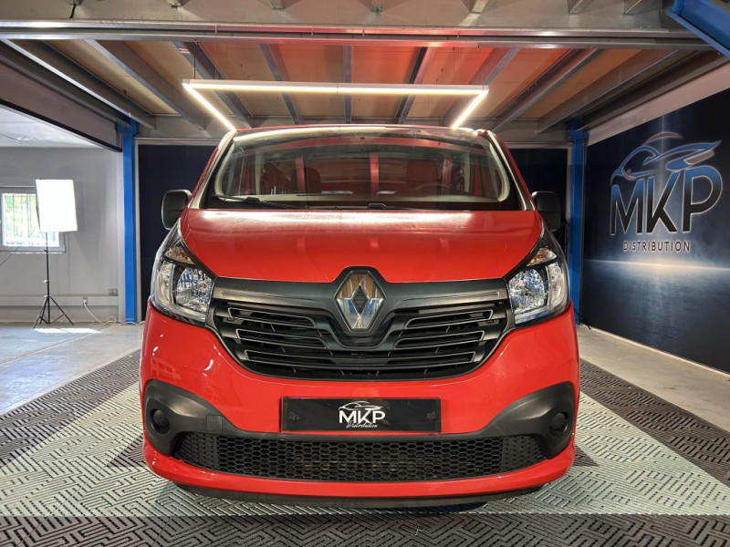 Photo 9 de l'offre de RENAULT TRAFIC Combi L1 1.6 dCi 125 Energy Zen 8 places  à 20490€ chez MKP Distribution