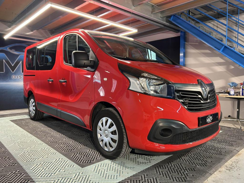 Photo 8 de l'offre de RENAULT TRAFIC Combi L1 1.6 dCi 125 Energy Zen 8 places  à 20490€ chez MKP Distribution