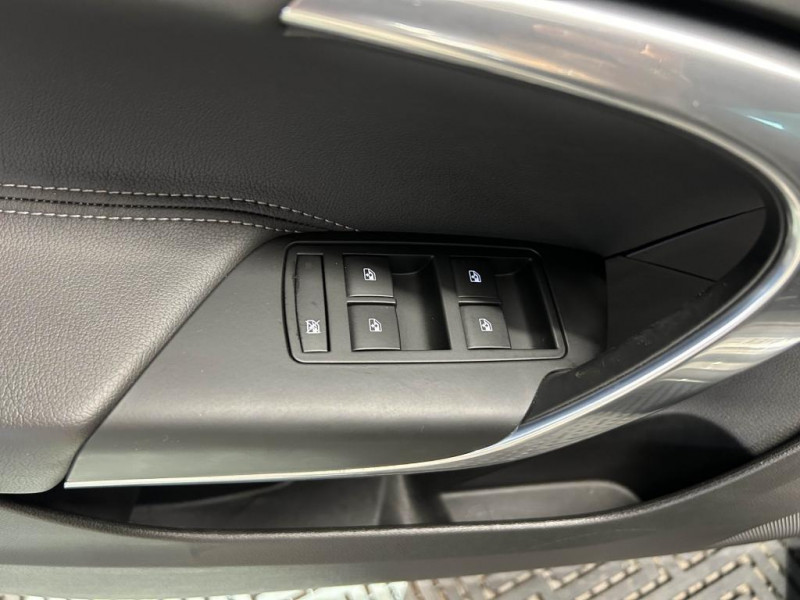 Photo 26 de l'offre de OPEL INSIGNIA Sports Tourer 1.6 CDTI 136  Elite BVA à 12490€ chez MKP Distribution