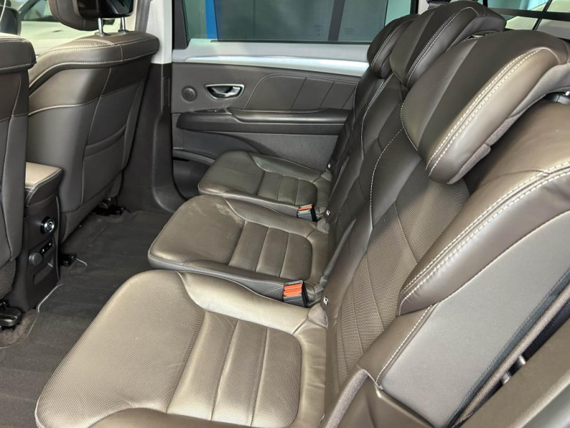 Photo 35 de l'offre de RENAULT ESPACE 1.8 Tce 225 Energy Initiale Paris EDC 7 places à 23990€ chez MKP Distribution