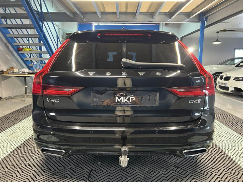 Photo 4 de l'offre de VOLVO V90  D4 2.0 190 Geartronic 8 R-Design  à 27990€ chez MKP Distribution