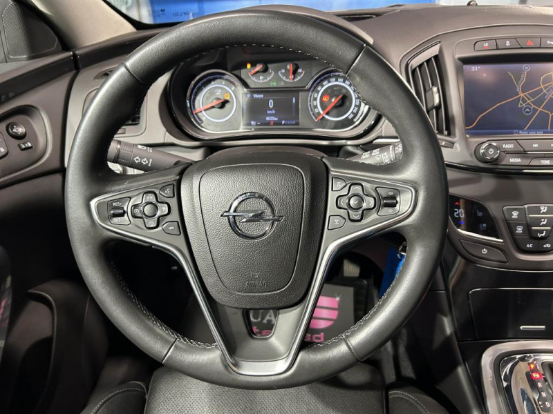 Photo 12 de l'offre de OPEL INSIGNIA Sports Tourer 1.6 CDTI 136  Elite BVA à 12490€ chez MKP Distribution