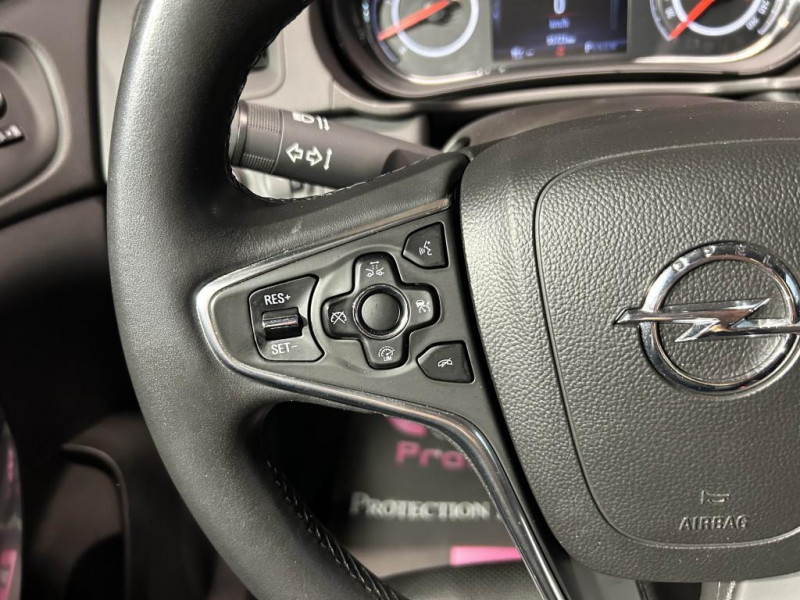 Photo 13 de l'offre de OPEL INSIGNIA Sports Tourer 1.6 CDTI 136  Elite BVA à 12490€ chez MKP Distribution