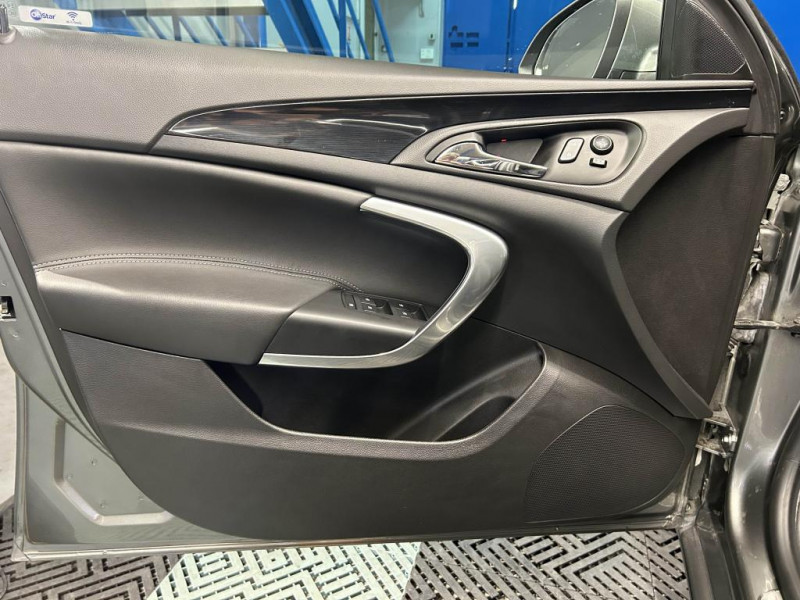 Photo 25 de l'offre de OPEL INSIGNIA Sports Tourer 1.6 CDTI 136  Elite BVA à 12490€ chez MKP Distribution