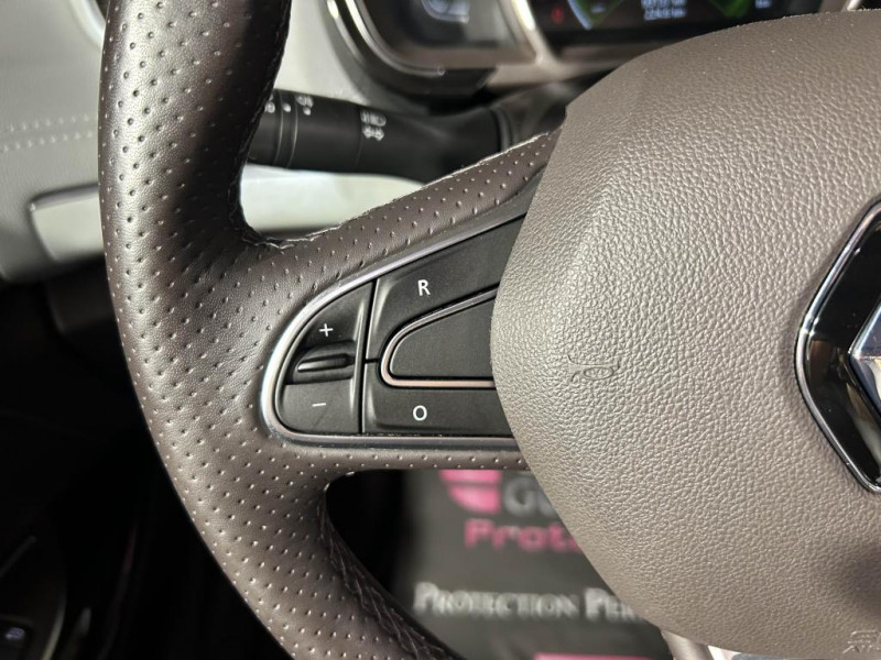 Photo 16 de l'offre de RENAULT ESPACE 1.8 Tce 225 Energy Initiale Paris EDC 7 places à 23990€ chez MKP Distribution