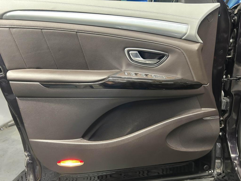 Photo 31 de l'offre de RENAULT ESPACE 1.8 Tce 225 Energy Initiale Paris EDC 7 places à 23990€ chez MKP Distribution