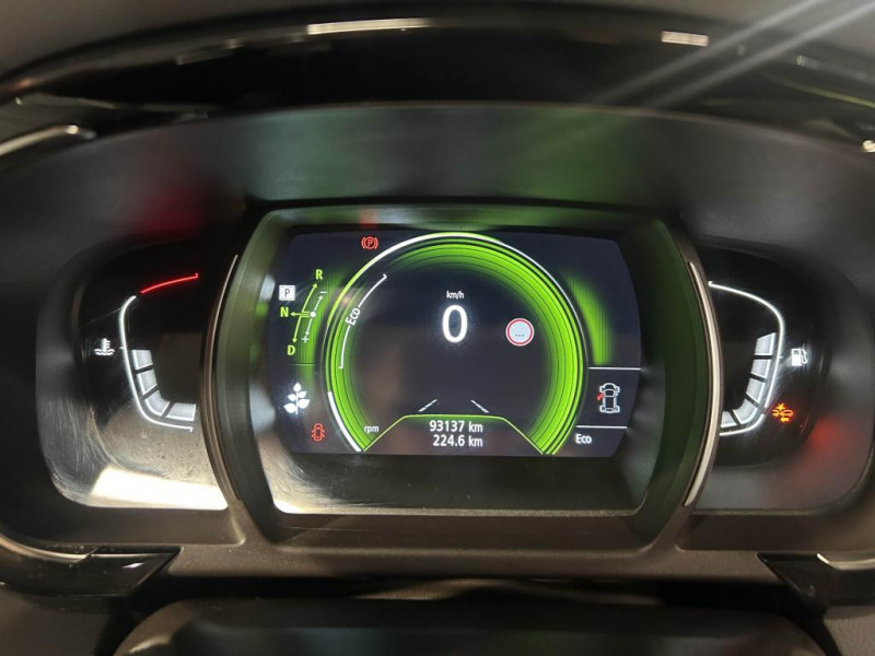 Photo 12 de l'offre de RENAULT ESPACE 1.8 Tce 225 Energy Initiale Paris EDC 7 places à 23990€ chez MKP Distribution