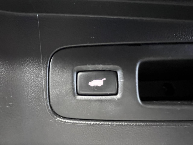 Photo 11 de l'offre de HONDA CR-V 1.6 i-DTEC 4WD  Exclusive Navi BVA à 14990€ chez MKP Distribution