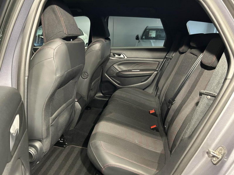 Photo 32 de l'offre de PEUGEOT 308 SW  2.0 HDi 150 EAT6 GT Line à 15490€ chez MKP Distribution