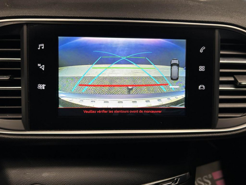 Photo 12 de l'offre de PEUGEOT 308 SW  2.0 HDi 150 EAT6 GT Line à 15490€ chez MKP Distribution