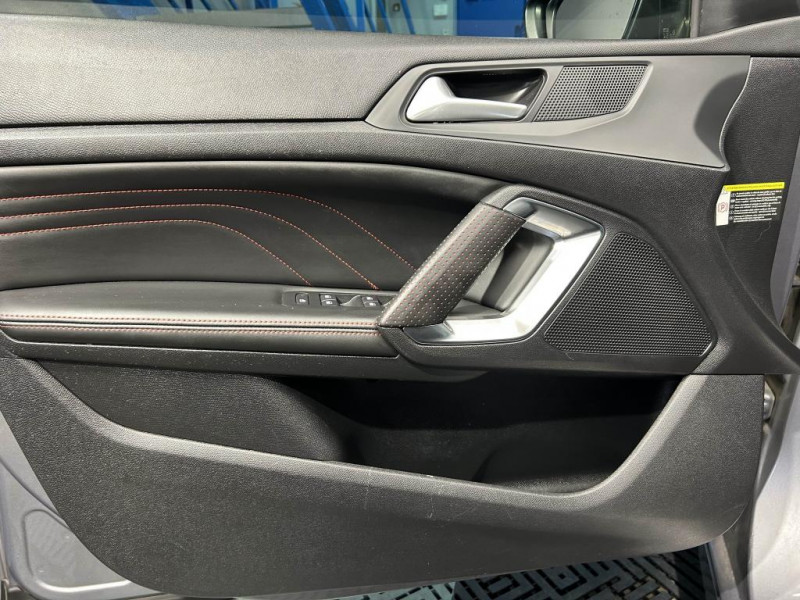 Photo 30 de l'offre de PEUGEOT 308 SW  2.0 HDi 150 EAT6 GT Line à 15490€ chez MKP Distribution