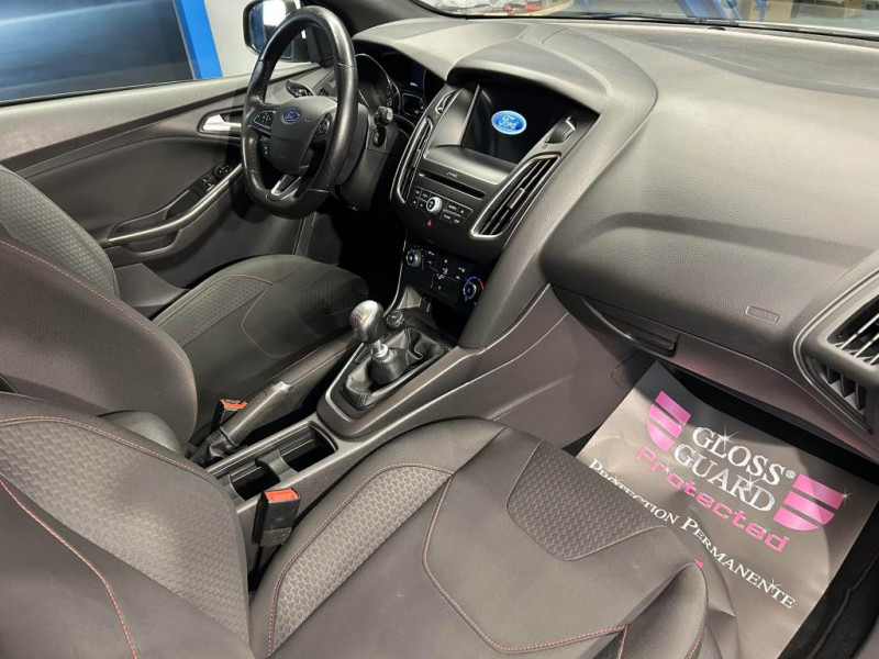 Photo 38 de l'offre de FORD FOCUS 1.0 EcoBoost 125  ST Line BVM à 11490€ chez MKP Distribution