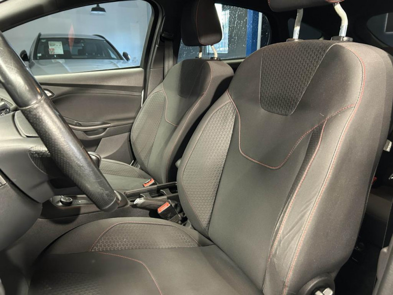 Photo 27 de l'offre de FORD FOCUS 1.0 EcoBoost 125  ST Line BVM à 11490€ chez MKP Distribution
