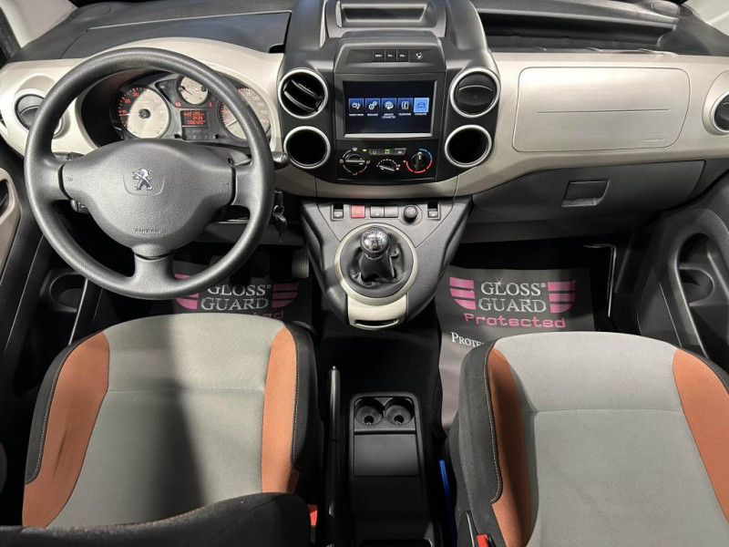 Photo 10 de l'offre de PEUGEOT PARTNER 1.6 BlueHDi 100  Active BVM à 12490€ chez MKP Distribution