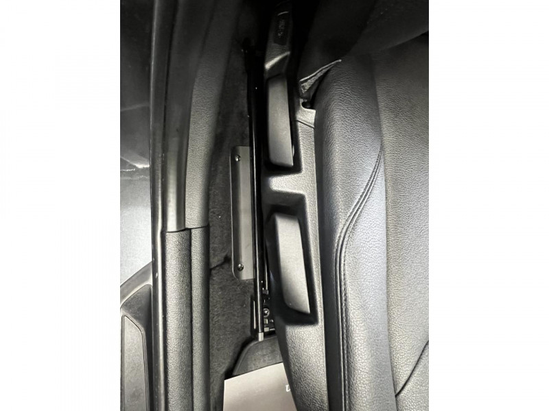 Photo 40 de l'offre de BMW SERIE 1 116i 1.5 109  F20 Lounge BVM à 13990€ chez MKP Distribution