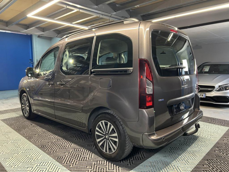 Photo 3 de l'offre de PEUGEOT PARTNER 1.6 BlueHDi 100  Active BVM à 12490€ chez MKP Distribution