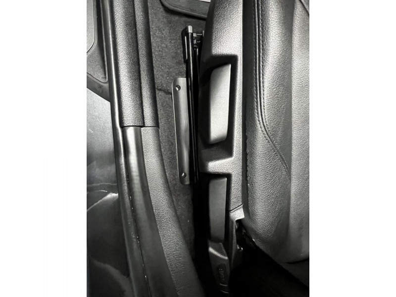 Photo 28 de l'offre de BMW SERIE 1 116i 1.5 109  F20 Lounge BVM à 13990€ chez MKP Distribution