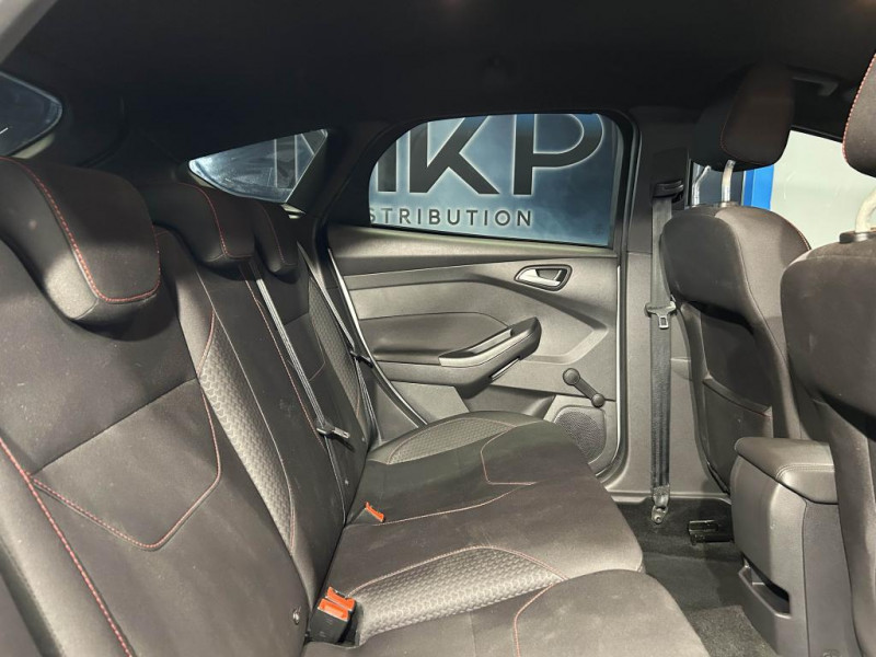 Photo 34 de l'offre de FORD FOCUS 1.0 EcoBoost 125  ST Line BVM à 11490€ chez MKP Distribution