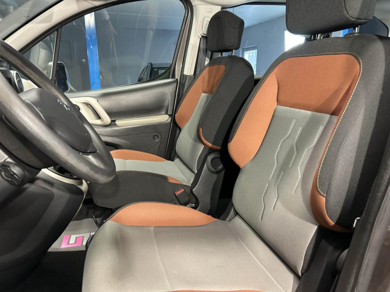 Photo 23 de l'offre de PEUGEOT PARTNER 1.6 BlueHDi 100  Active BVM à 12490€ chez MKP Distribution