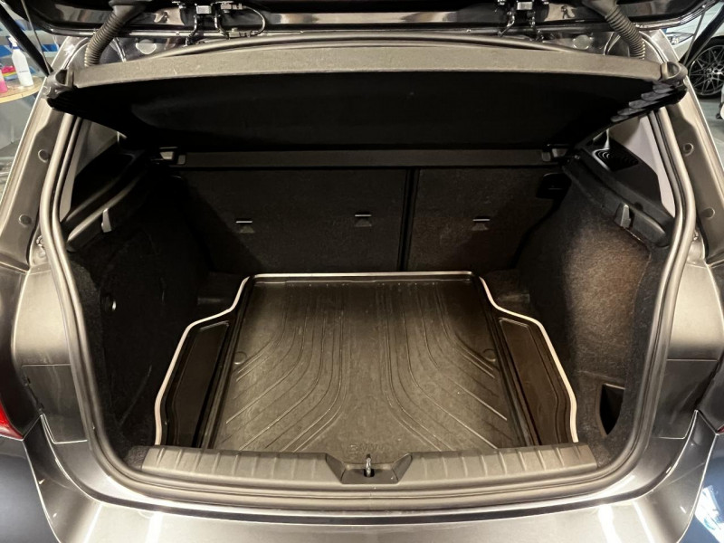 Photo 9 de l'offre de BMW SERIE 1 116i 1.5 109  F20 Lounge BVM à 13990€ chez MKP Distribution