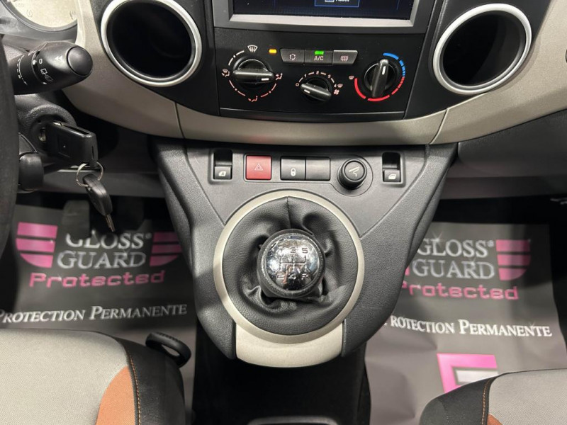 Photo 21 de l'offre de PEUGEOT PARTNER 1.6 BlueHDi 100  Active BVM à 12490€ chez MKP Distribution
